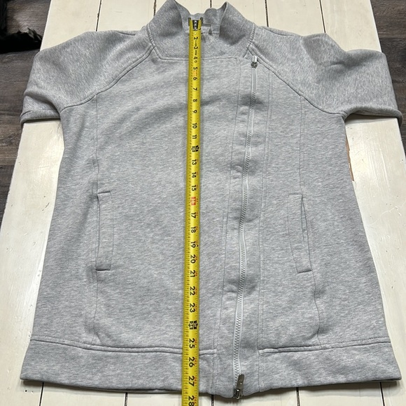 🍋Lululemon Grey Long-Sleeve, side Zip - Picture 12 of 13